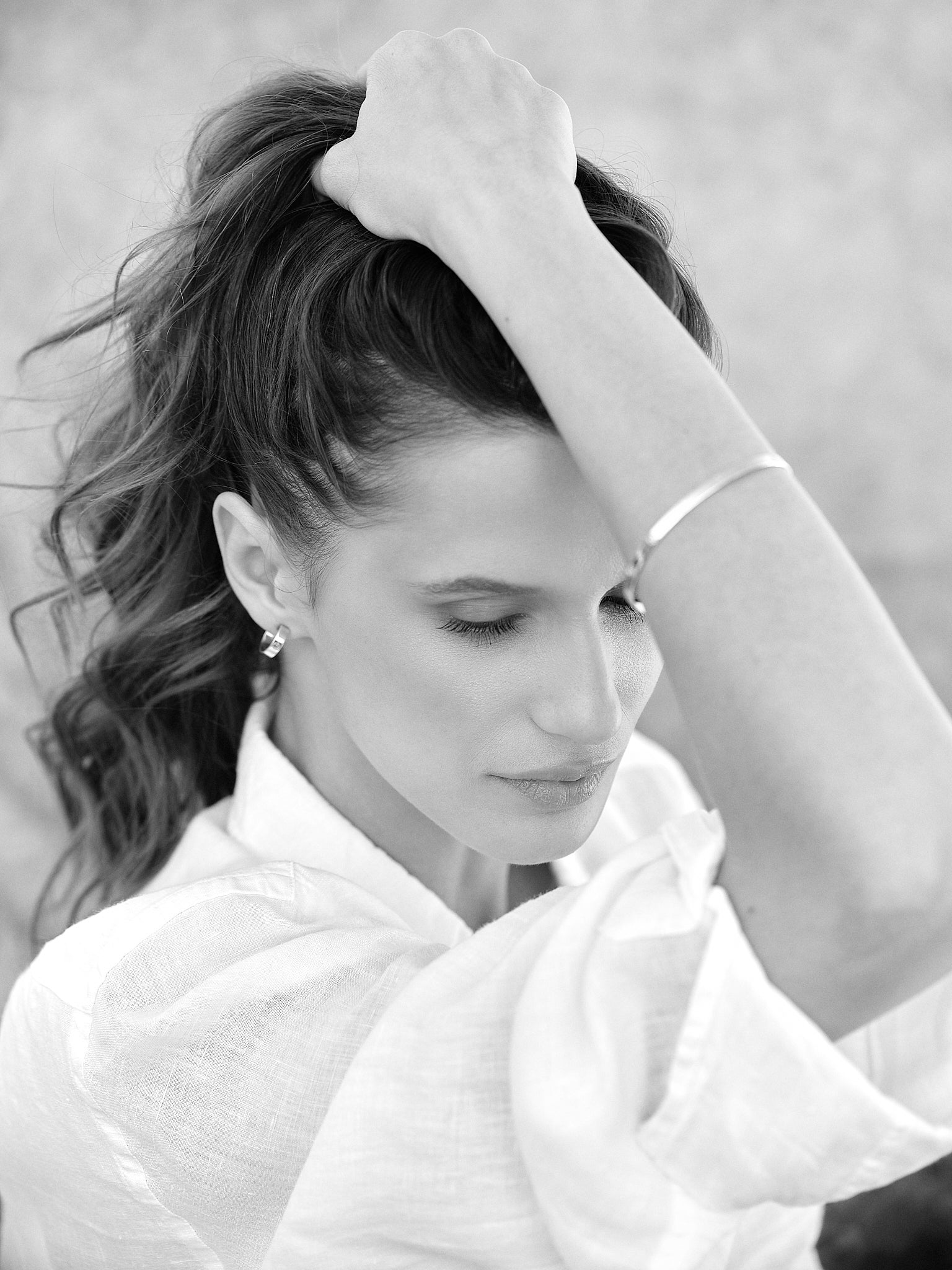 Power ON W - Gold Earrings