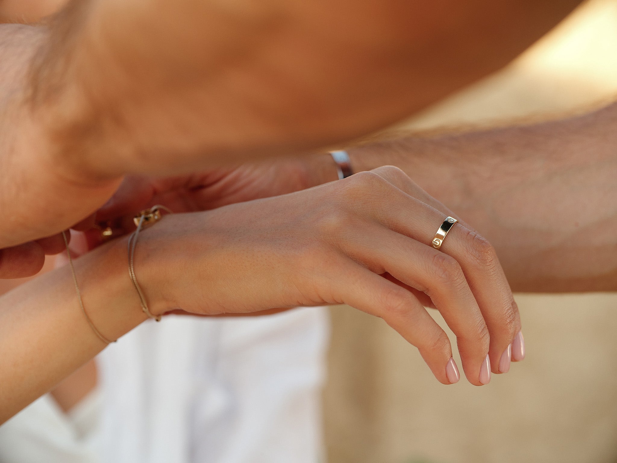 Power ON W - Gold Ring