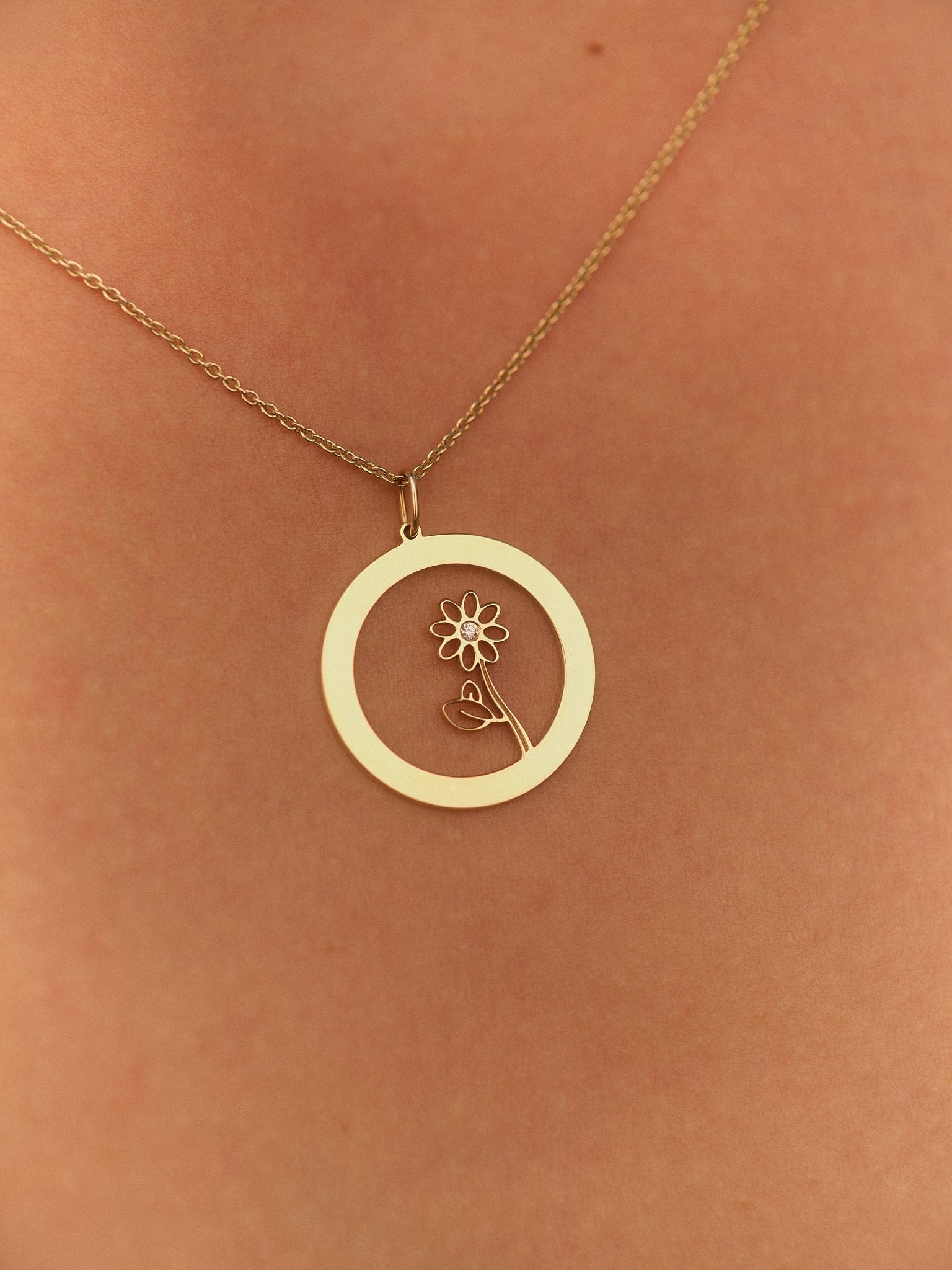 Beautiful Flower Necklace